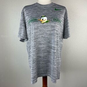 NWT Nike Oregon Ducks Dri-Fit T-Shirt Size L